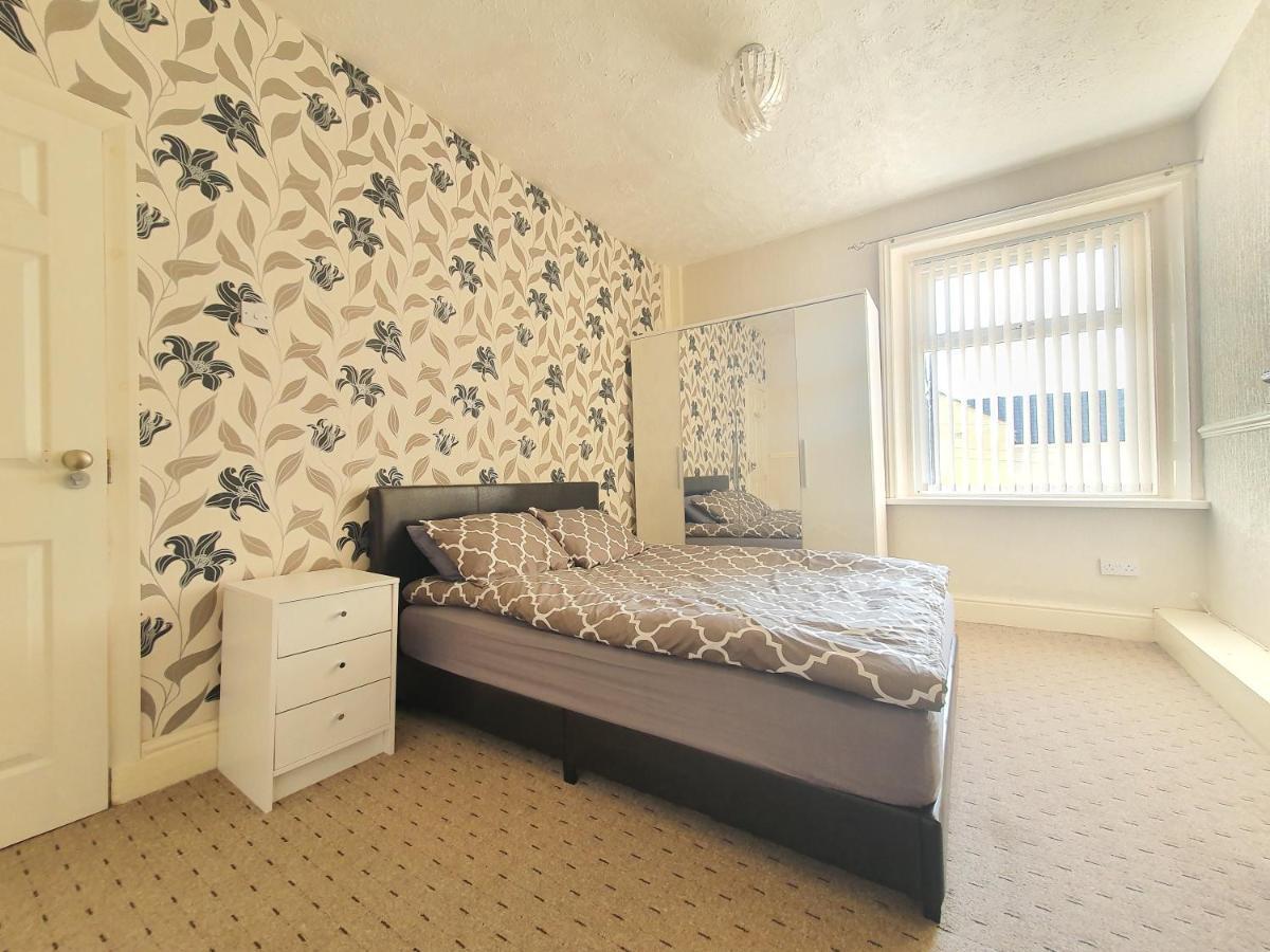 Dysa Crystal House Villa Blackpool Exterior photo