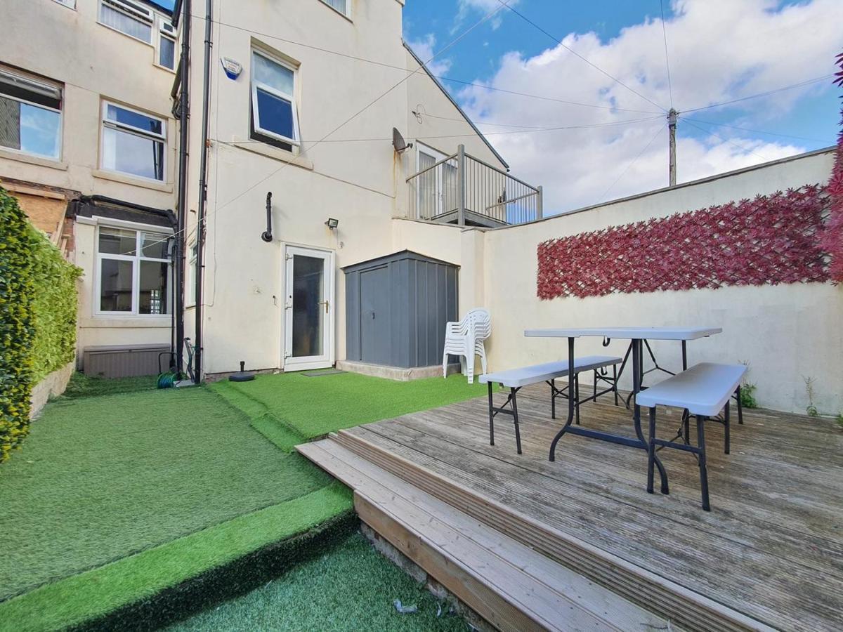 Dysa Crystal House Villa Blackpool Exterior photo