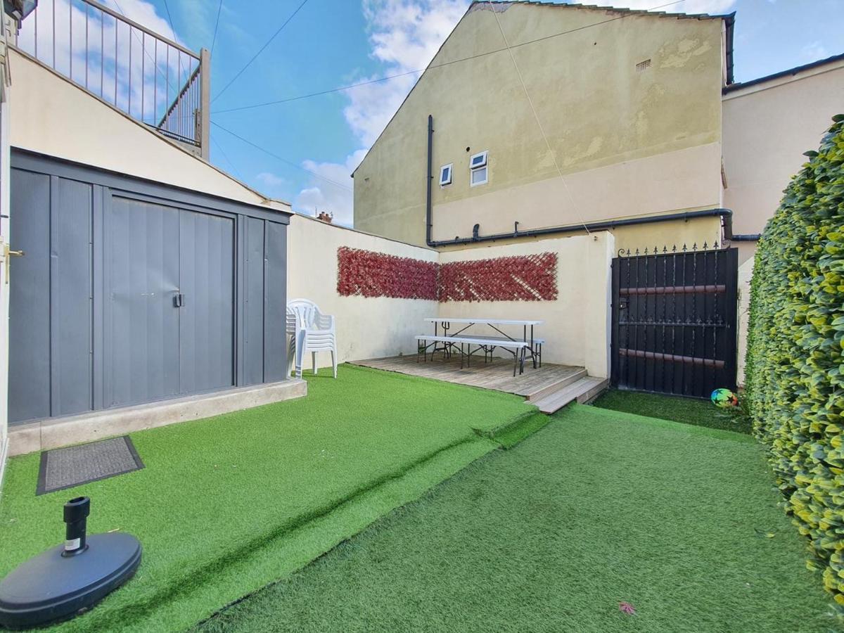 Dysa Crystal House Villa Blackpool Exterior photo